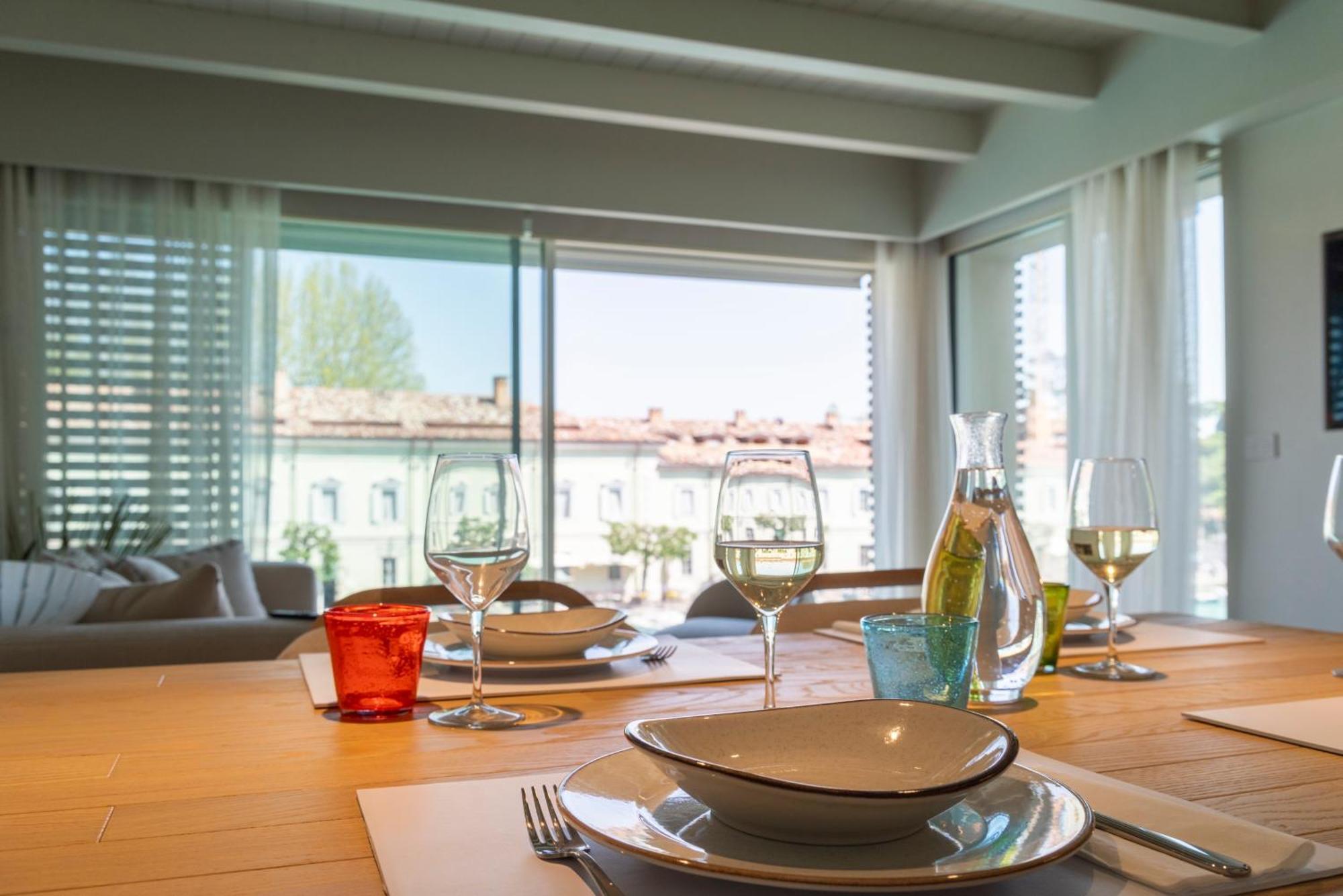 Palazzo Cordigero - Apartments เปสเคียรา เดล การ์ดา ภายนอก รูปภาพ