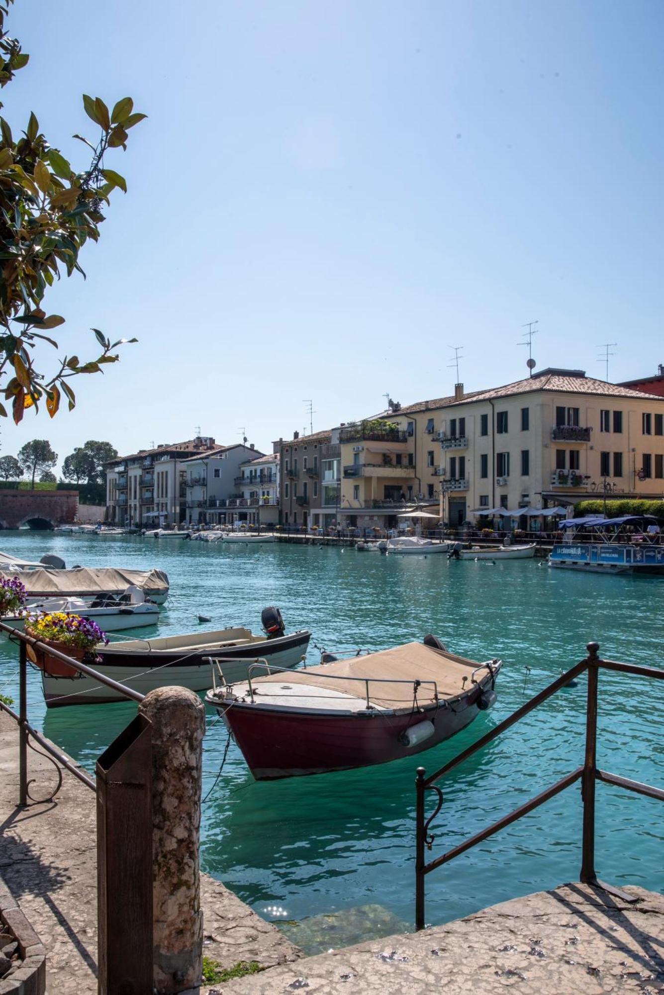 Palazzo Cordigero - Apartments เปสเคียรา เดล การ์ดา ภายนอก รูปภาพ