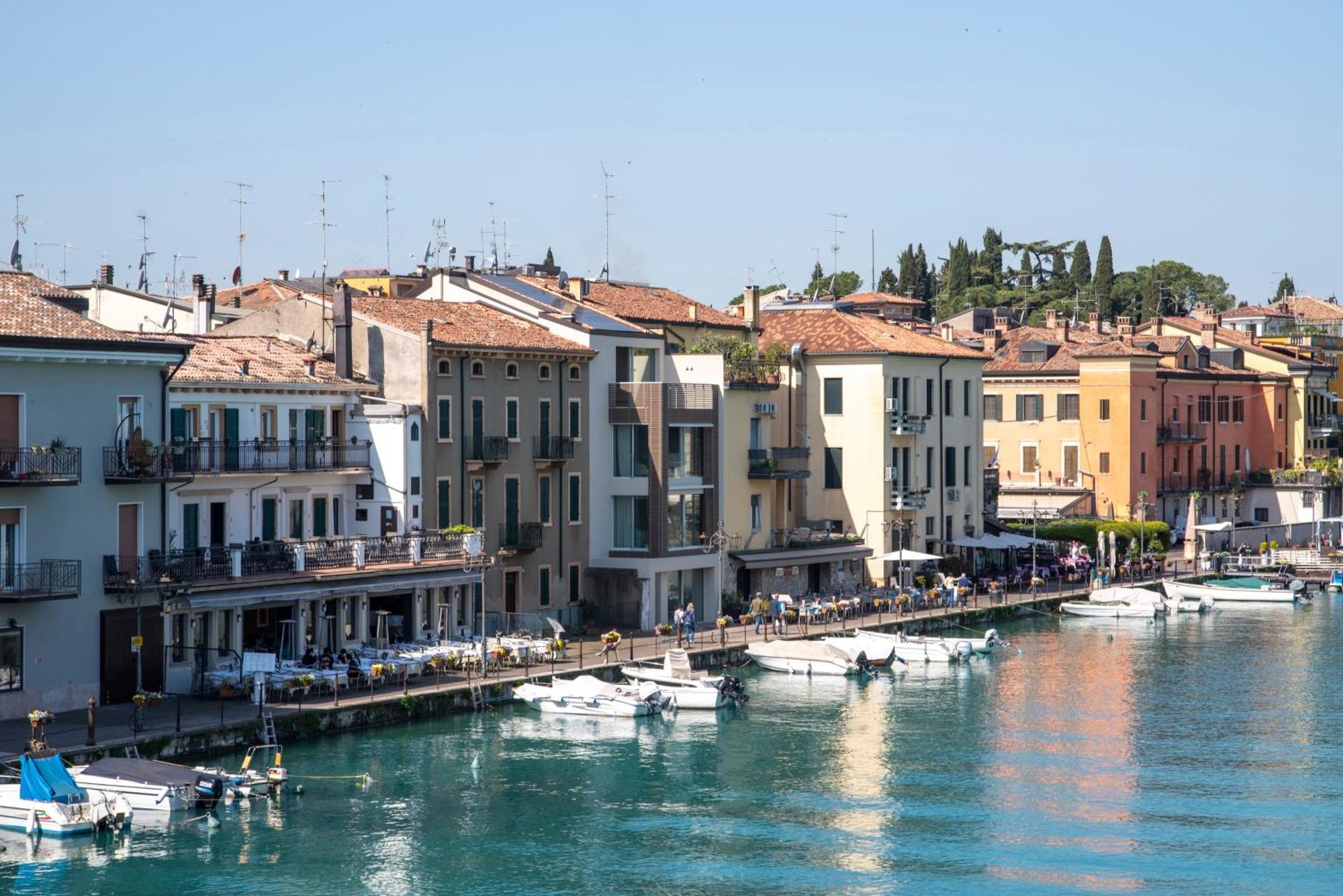 Palazzo Cordigero - Apartments เปสเคียรา เดล การ์ดา ภายนอก รูปภาพ