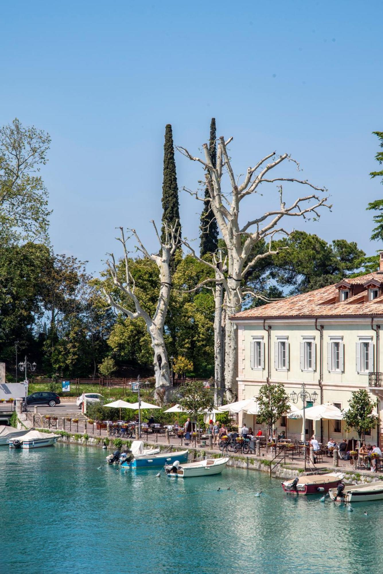 Palazzo Cordigero - Apartments เปสเคียรา เดล การ์ดา ภายนอก รูปภาพ