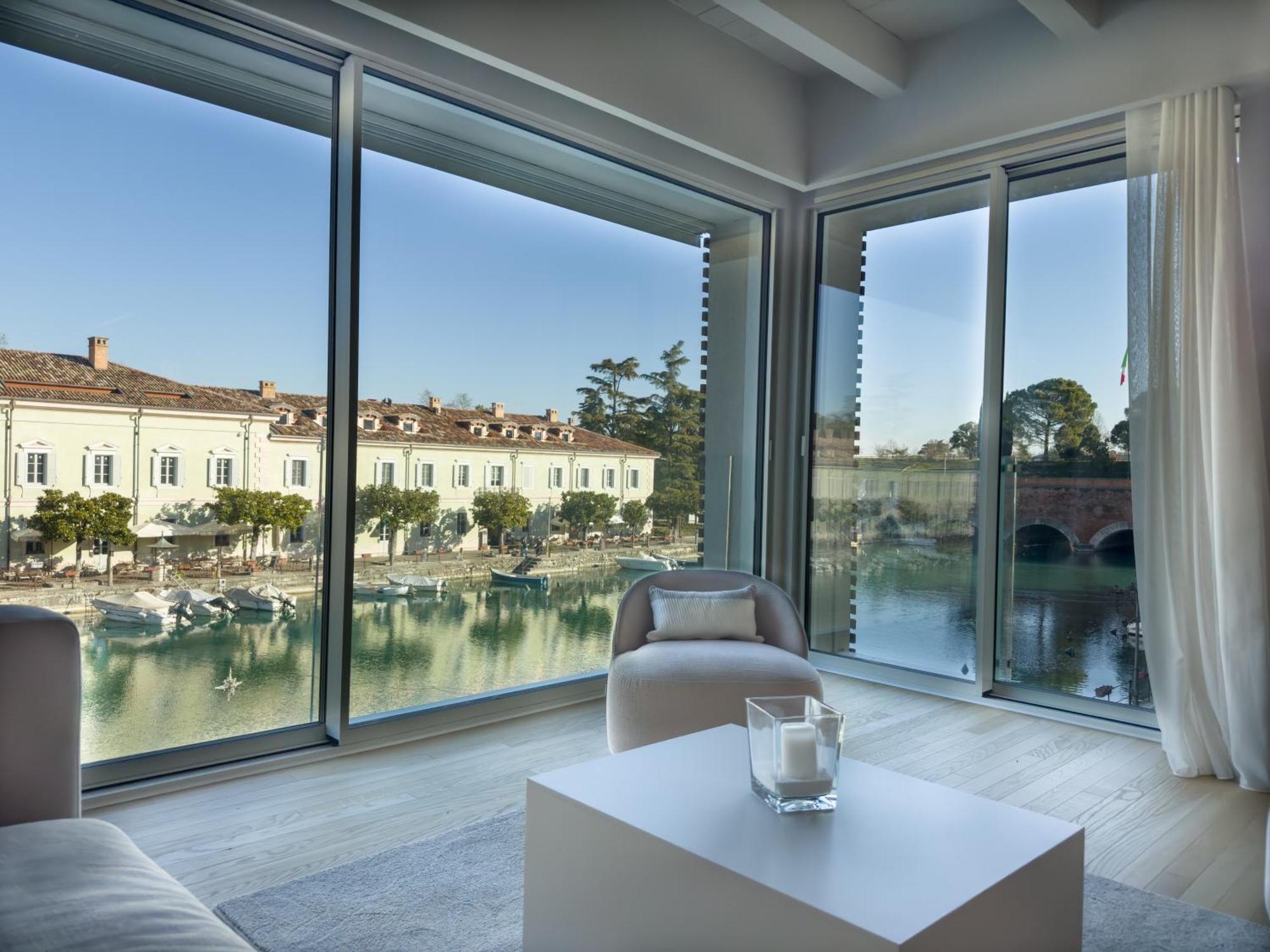 Palazzo Cordigero - Apartments เปสเคียรา เดล การ์ดา ภายนอก รูปภาพ