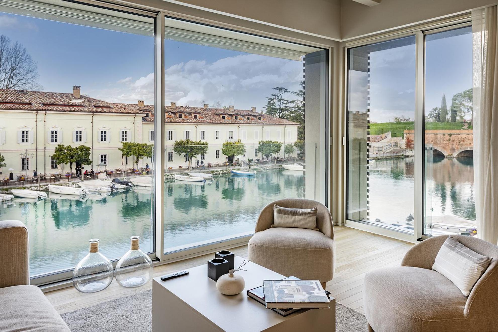 Palazzo Cordigero - Apartments เปสเคียรา เดล การ์ดา ภายนอก รูปภาพ