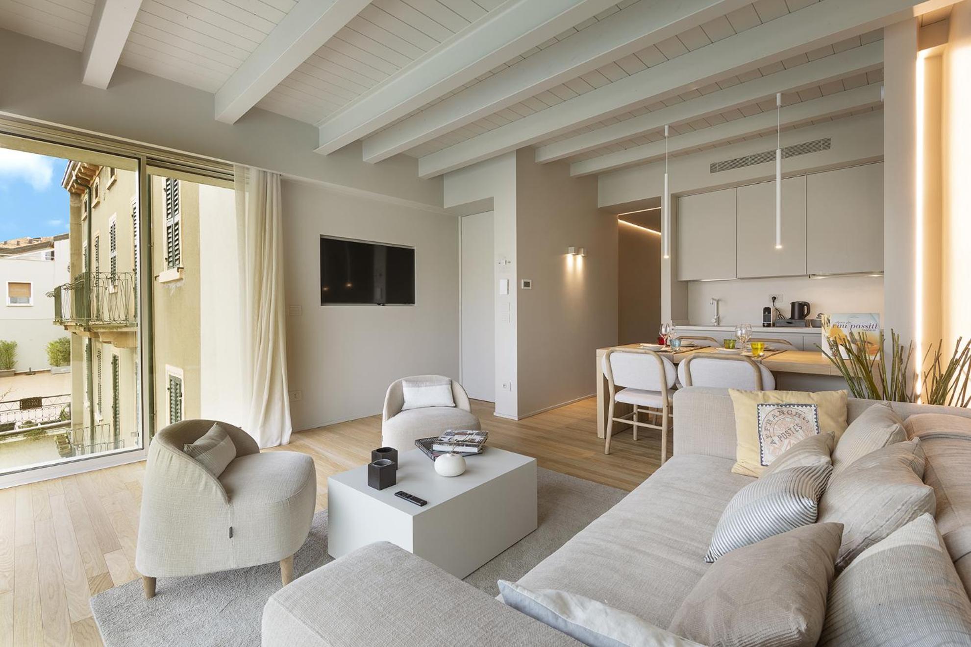 Palazzo Cordigero - Apartments เปสเคียรา เดล การ์ดา ภายนอก รูปภาพ